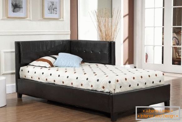 Eckmöbel - Bett mit Eckkopfteil