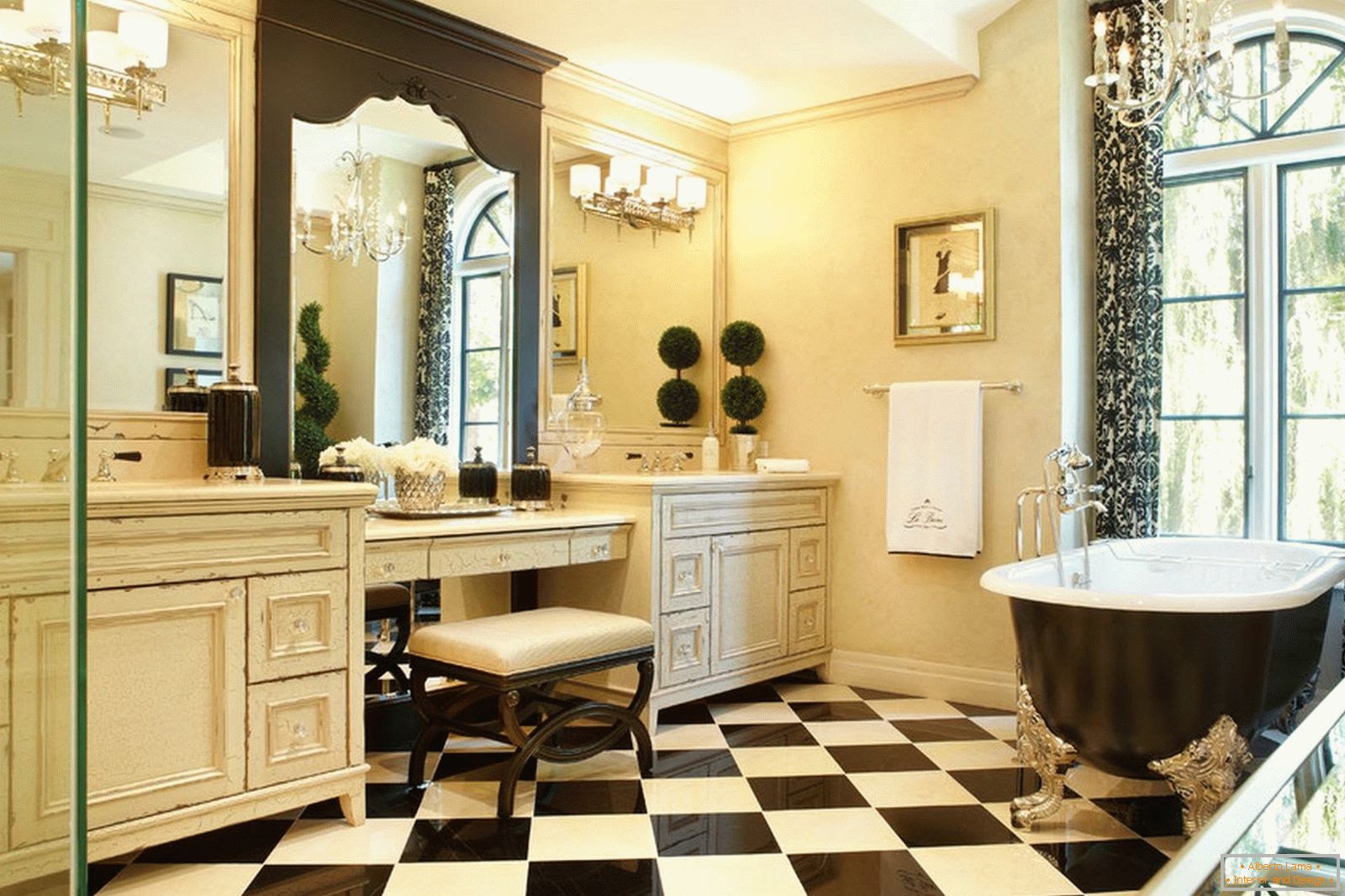 Schachboden im Badezimmer in einer klassischen Art