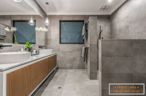 Luxuriöses modernes Badezimmer im Loft-Stil - Fotos