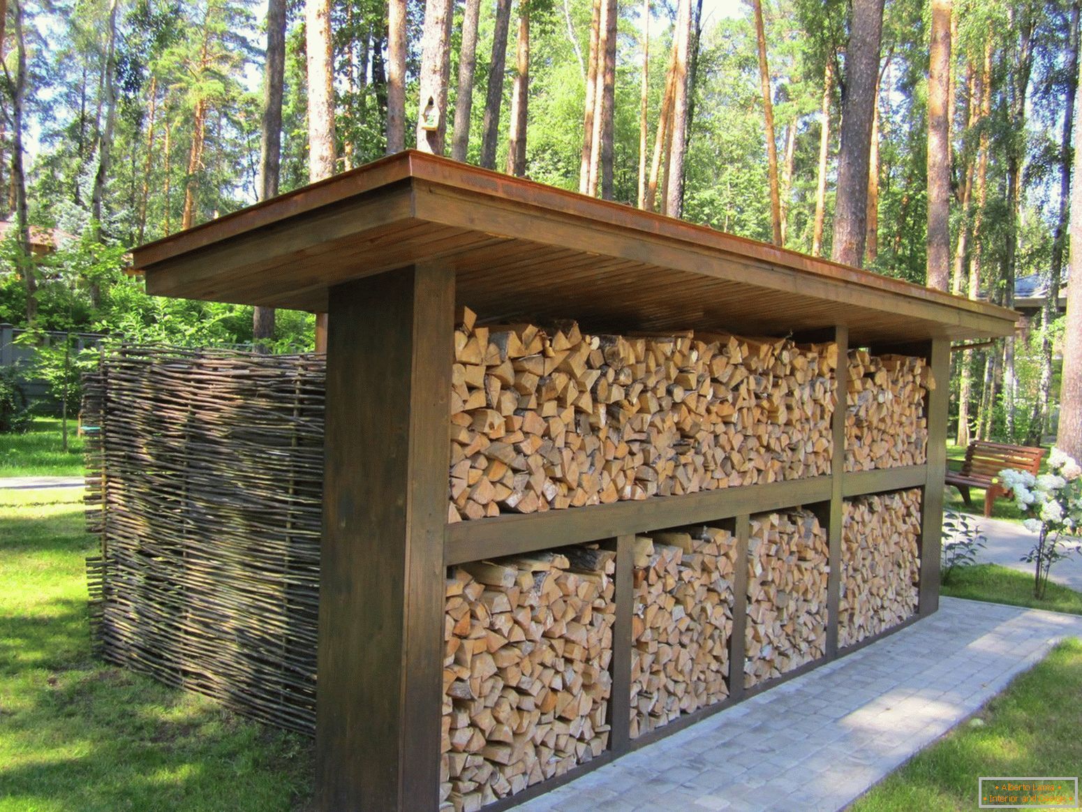 Lagerung von Brennholz vor Ort