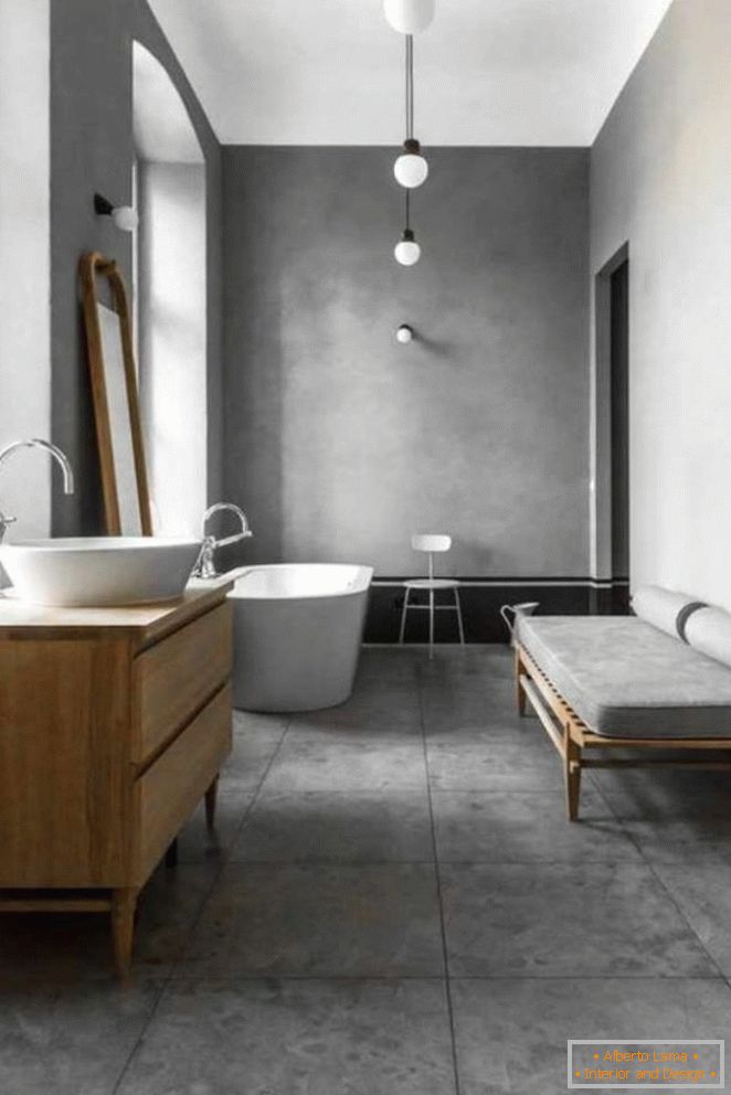 Luxuriöser venezianischer Stuck im Badezimmerfoto