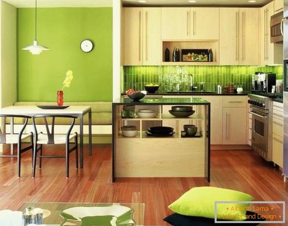 Grüne-Wand-in-der-Küche
