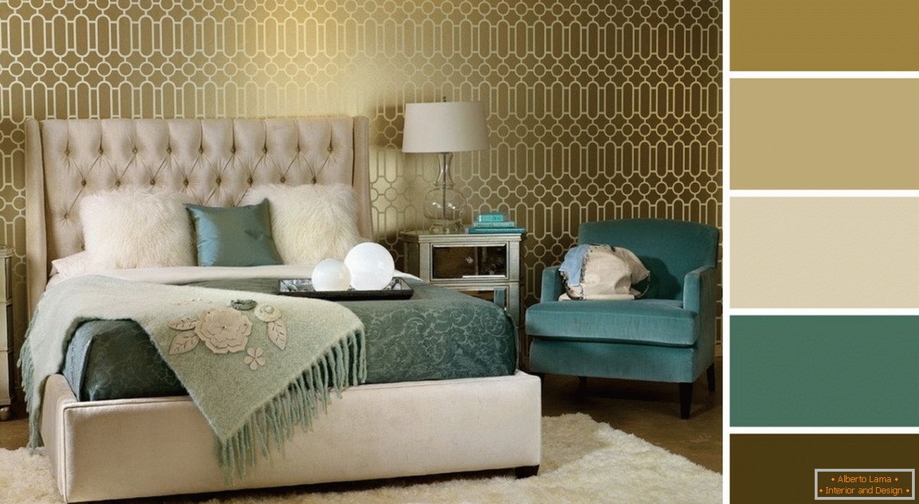Wanddekoration im Schlafzimmer mit Tapeten in Goldtönen