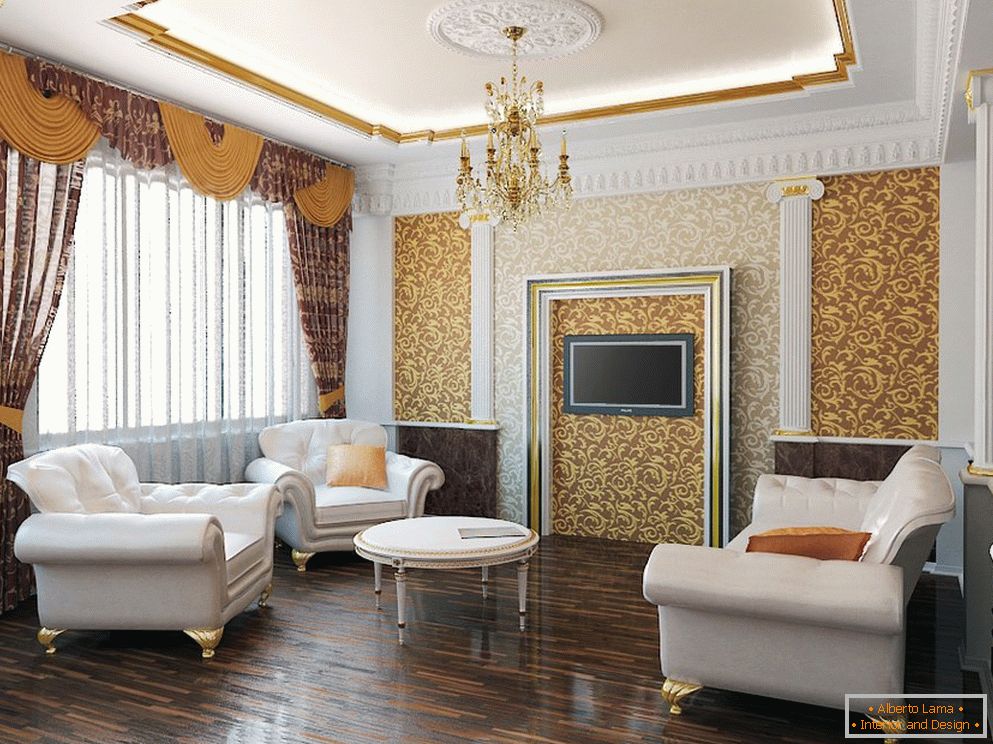 Schattierungen von Gold und Weiß im Inneren des Wohnzimmers